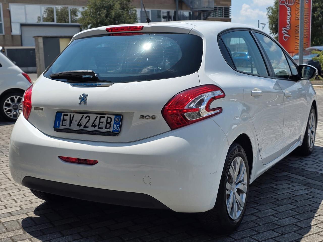Peugeot 208 1.2 VTi 82 CV 5 porte Allure