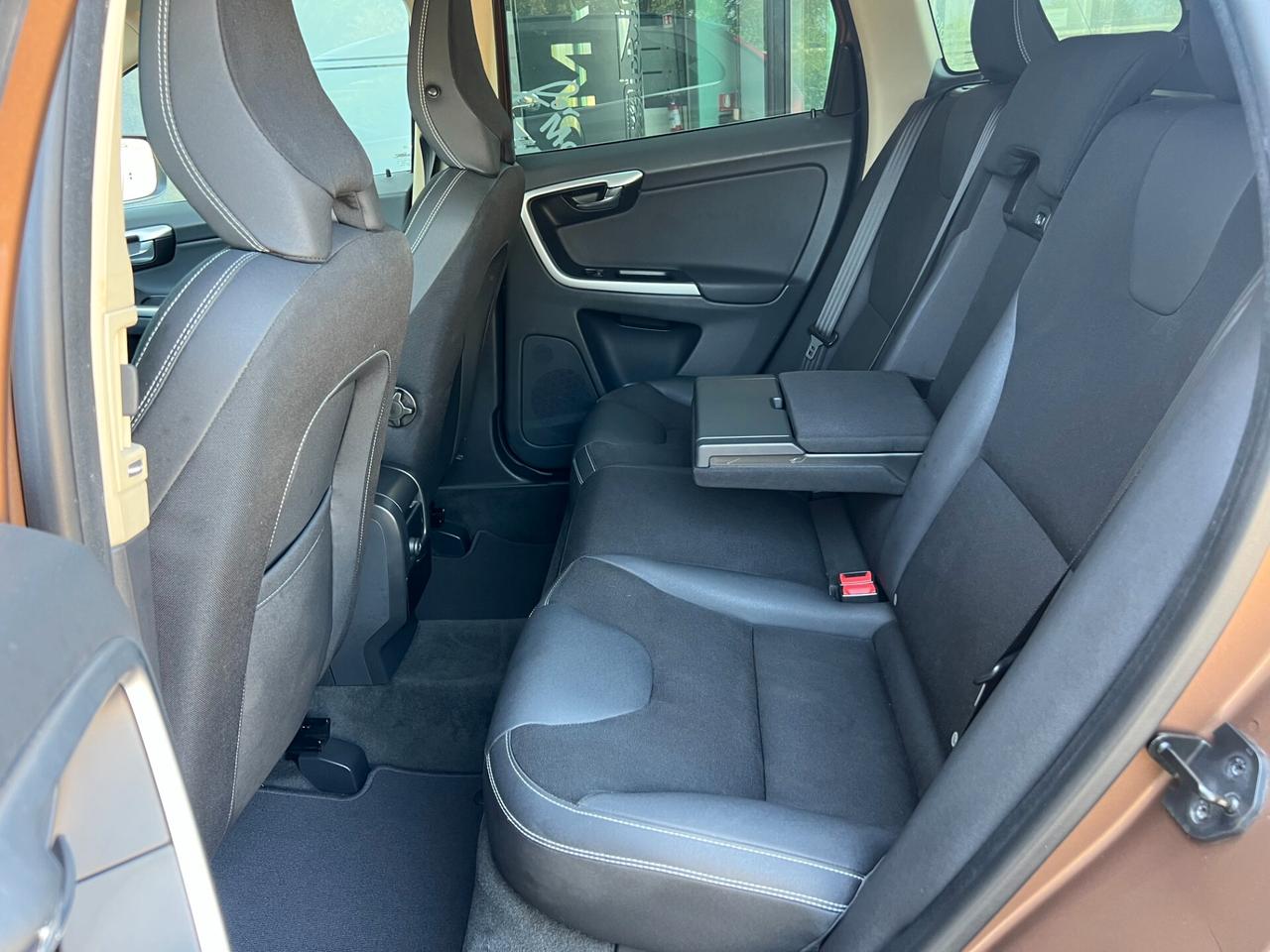 Volvo XC 60 D5 AWD/UNICA PROP.