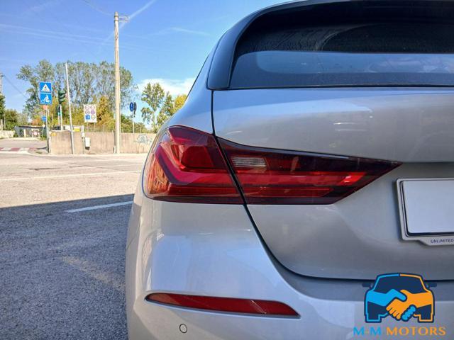 BMW 118 i 5p. Business Advantage