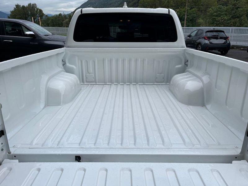 Toyota Hilux doppia cabina Lounge 2.4 cc automatico