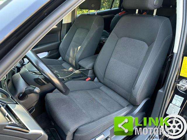 VOLKSWAGEN Passat Variant 1.6 TDI DSG Business BMT
