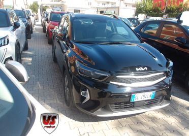 KIA STONIC 1.2 BENZ-KM 18.000-2022