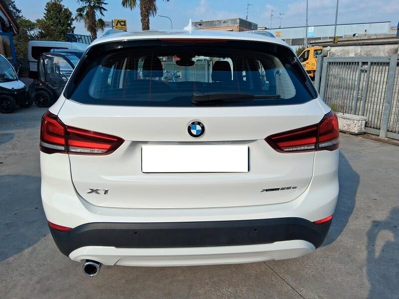 Bmw X1 xDrive25e Advantage