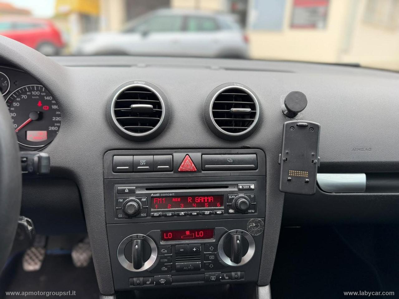 AUDI A3 SPB 2.0 16V TDI Ambiente