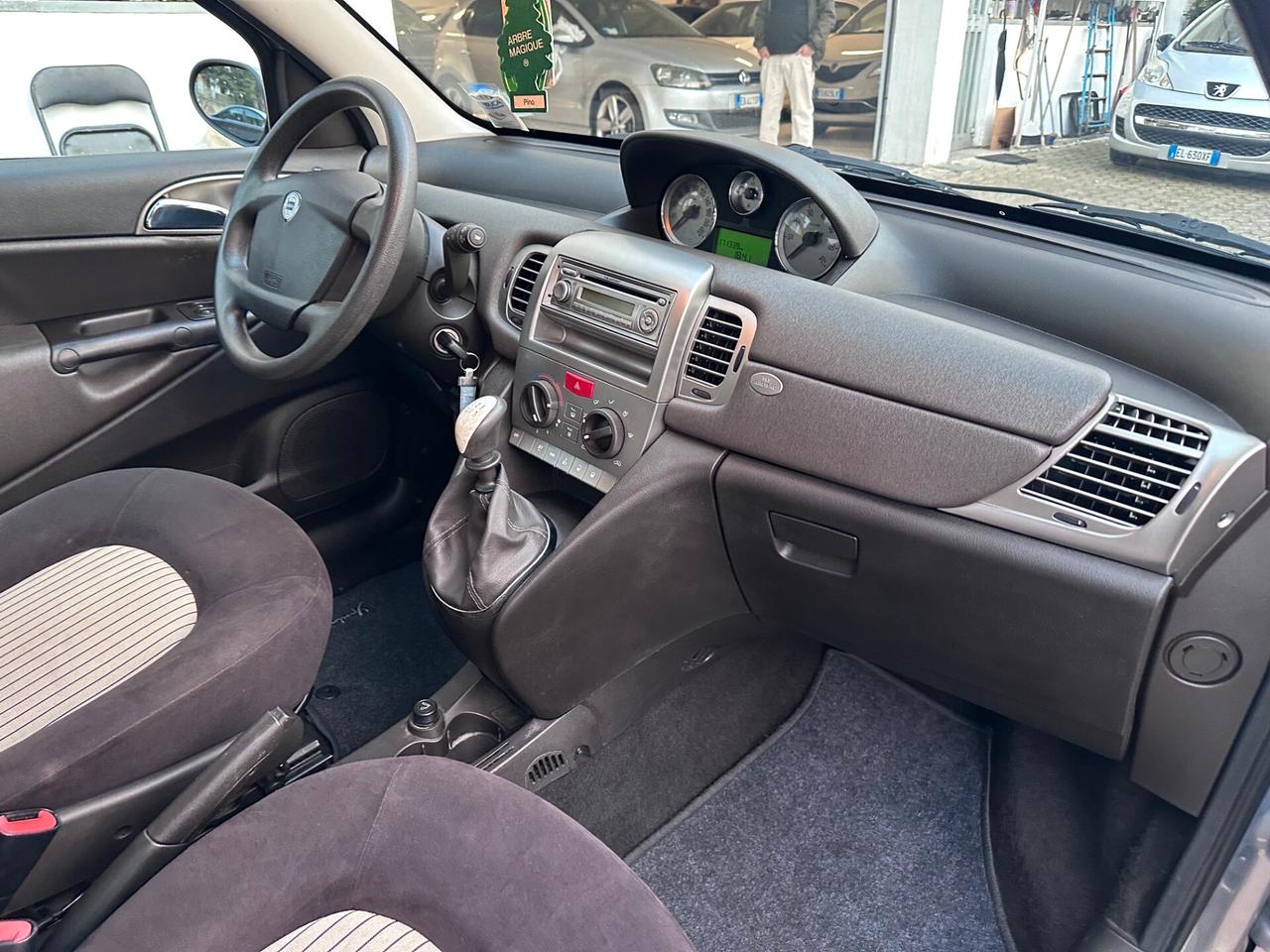 Lancia Ypsilon 1.2 Argento*NEOPATENTATI