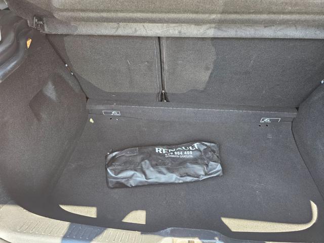 RENAULT Clio dCi 8V 75 CV 5 porte Moschino Zen