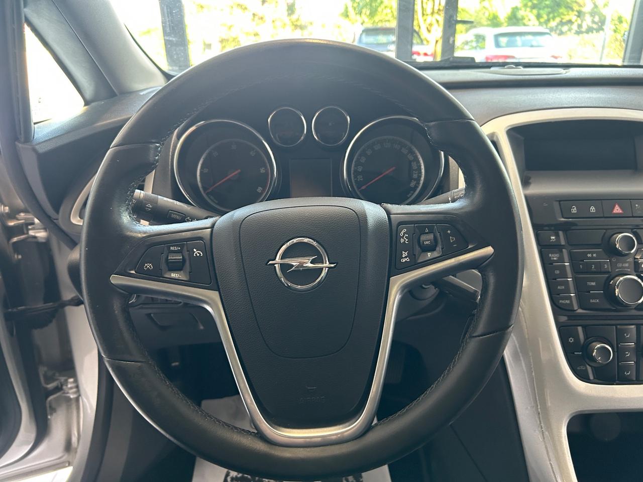 Opel Astra 1.7 CDTI 81KW 2012