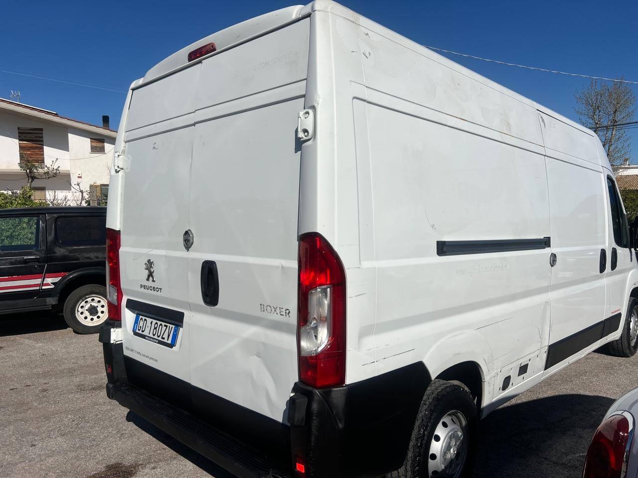 Peugeot Boxer 330 2.2 passo lungo