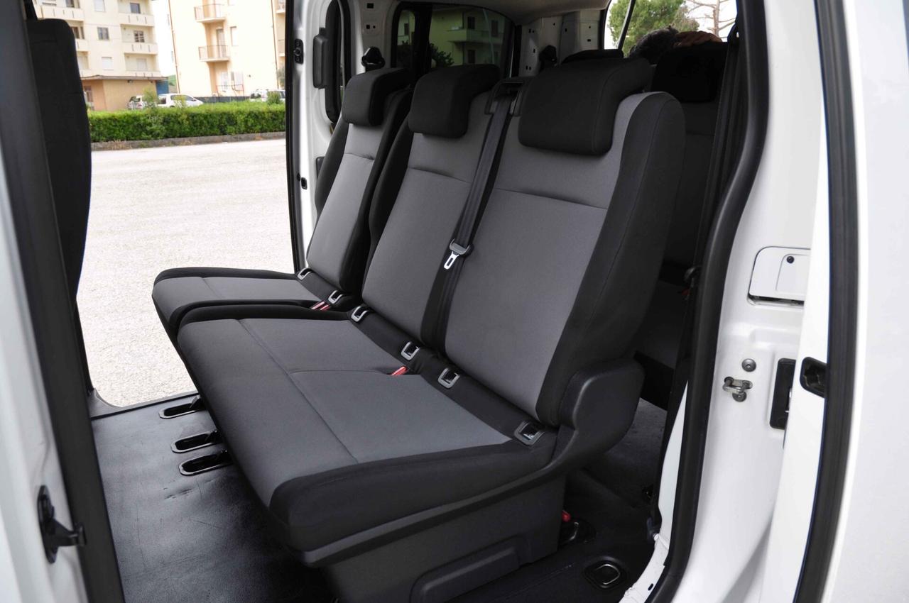 Peugeot Traveller Expert 1.6 BlueHdi 9 Posti