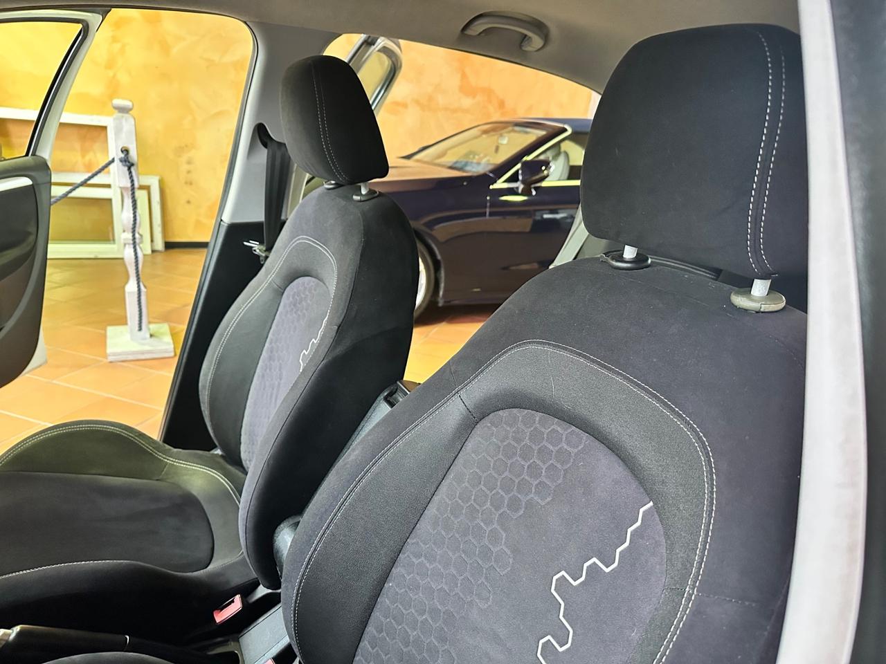 Fiat Punto evo 1.4 8V Natural Power Lounge 2014