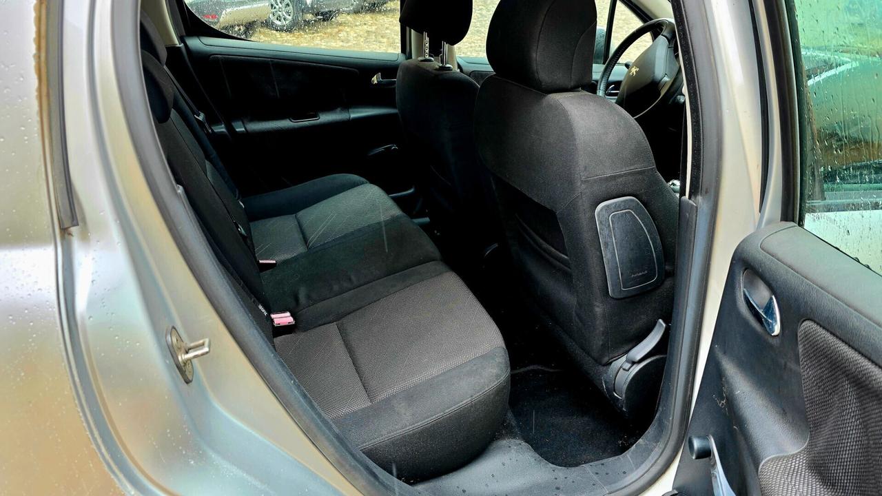 Peugeot 207 GPL LAVORI FATTI