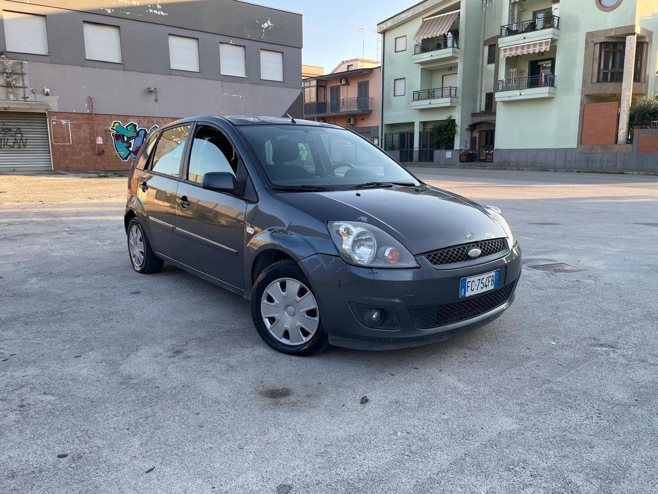 Ford Fiesta 1.4 TDCi 5p. Titanium Full Perfett