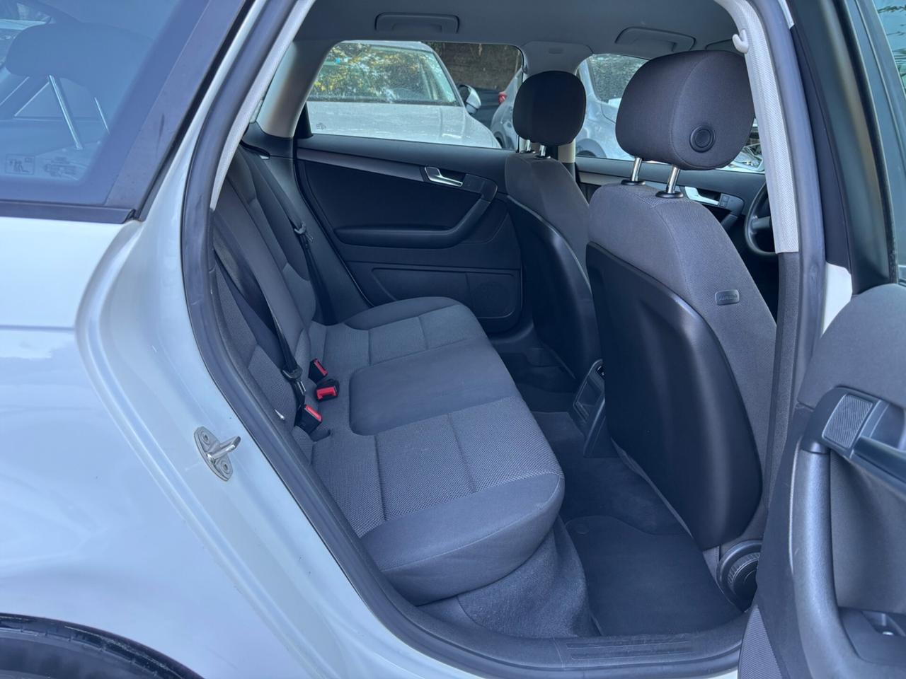 Audi A3 SPB 1.6 TDI 105 CV OK NEOPATENTATI
