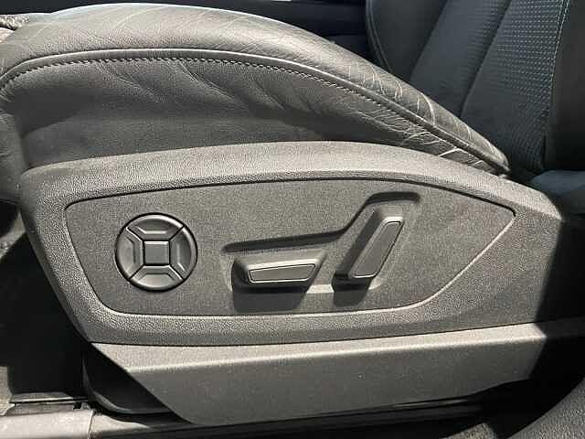 Audi e-tron 313CV (Batt.71kWh) Autom. quattro S-line