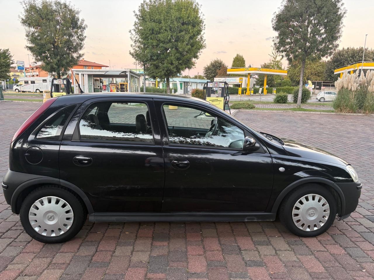 Opel Corsa 1.2i 16V cat 5 porte Cosmo