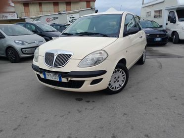 Lancia Ypsilon 1.2 16V Argento