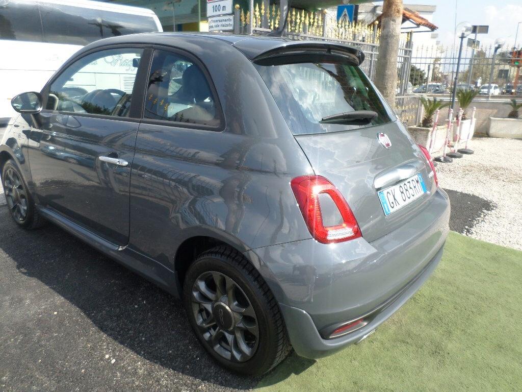 Fiat 500 1.0 Hybrid Red