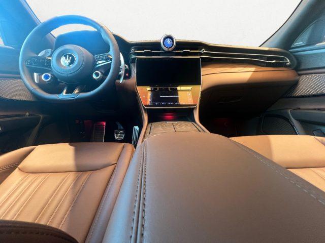 MASERATI Grecale MHEV 250 CV AWD