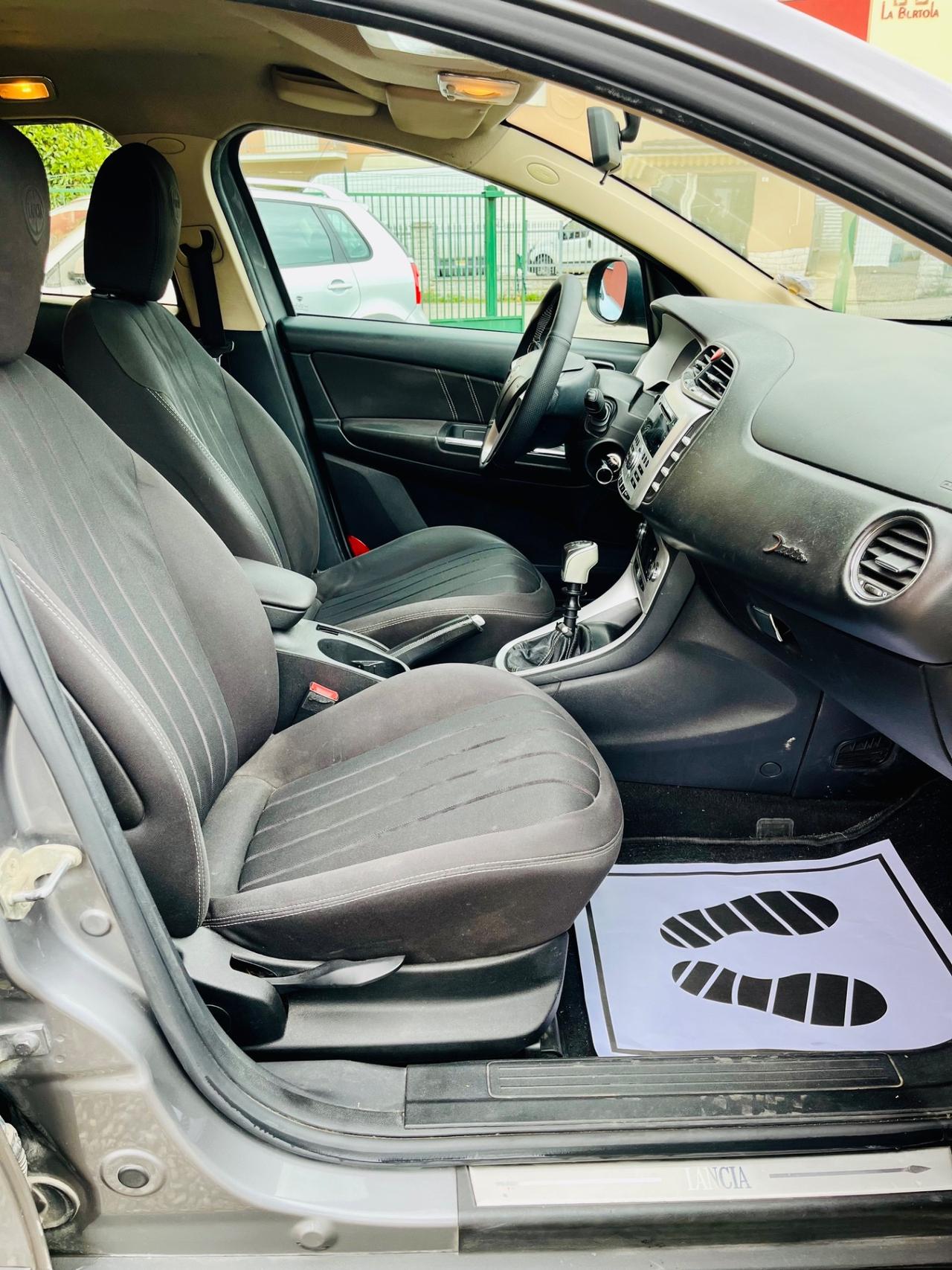 Lancia Delta 1.6 MJT DPF Platino
