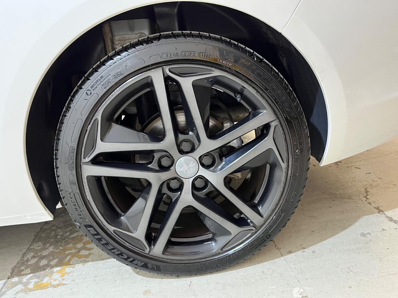 Peugeot 308 BlueHDi 130 S&S EAT8 GT Pack