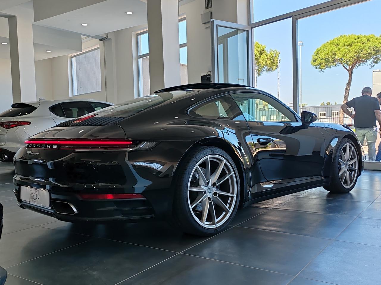 Porsche 911 Carrera 385cv 09/2023