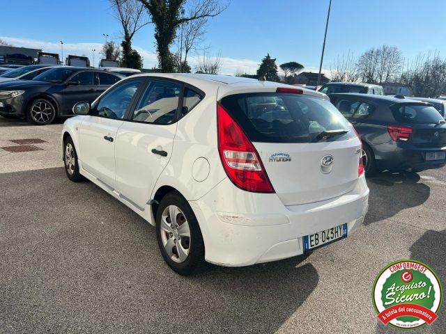 HYUNDAI i30 1.4 16V 109CV 5p. Active