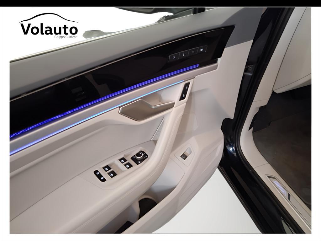 VOLKSWAGEN Touareg III 2018 - Touareg 3.0 V6 tdi Elegance R-Line Exteri