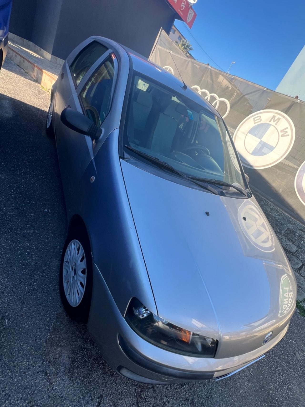 Fiat Punto 1.2i cat 5 porte EL