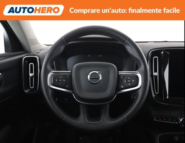 VOLVO XC40 T3 Geartronic Momentum Pro
