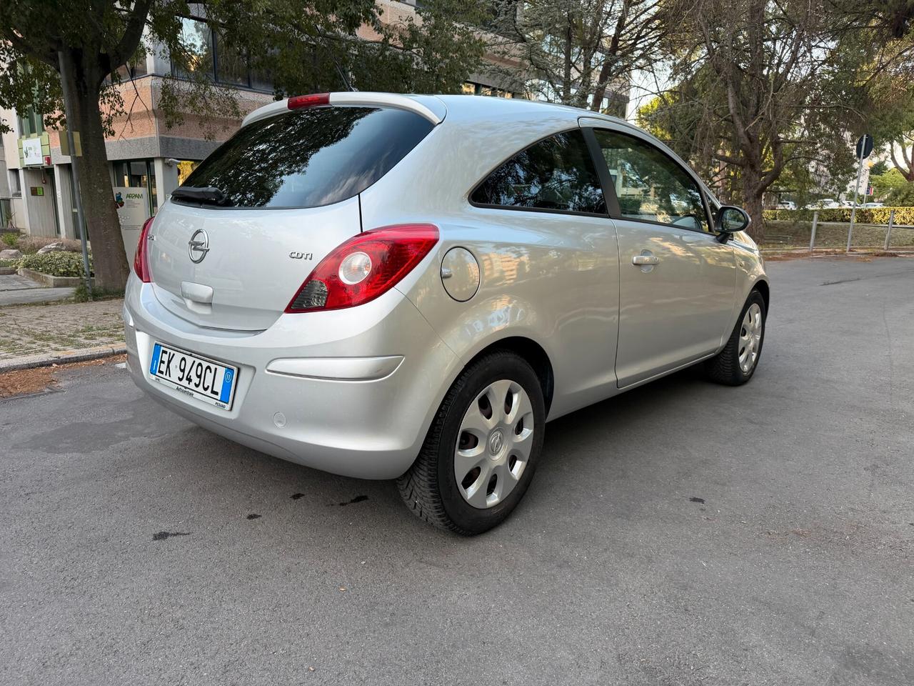 Opel Corsa 1.3 CDTI 95CV OK NEOPATENTATI