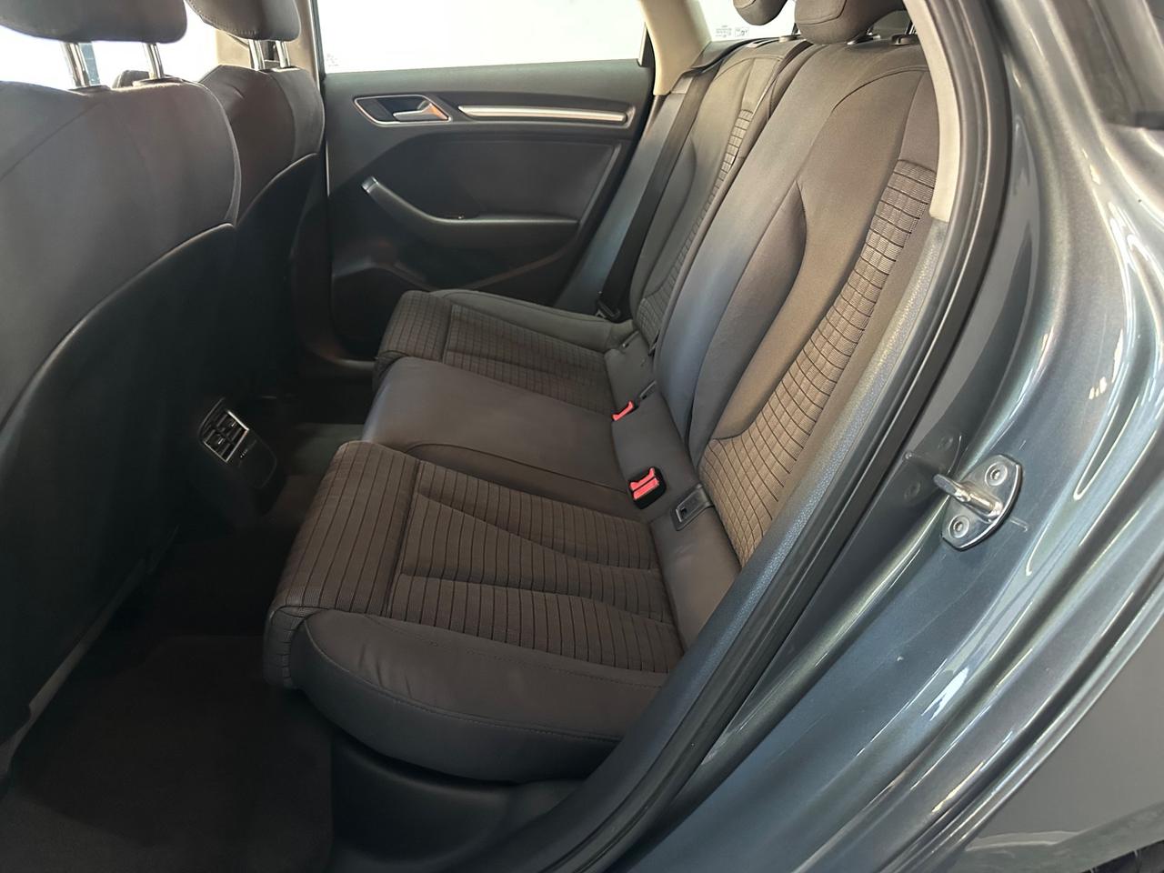 Audi A3 SPB 1.6 TDI clean diesel Ambition