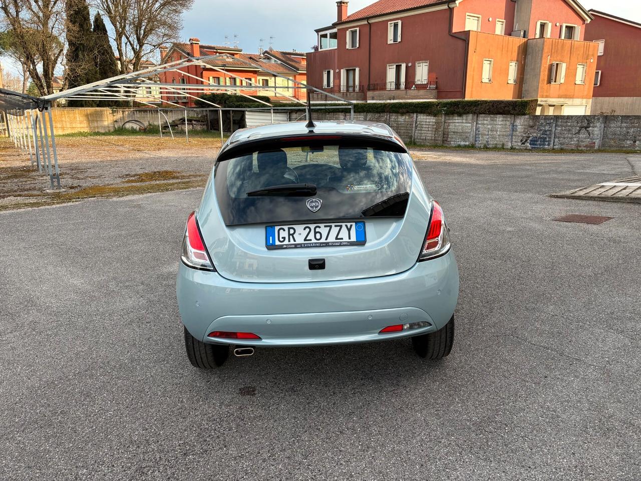 Lancia Ypsilon 1.0 FireFly Hybrid PLATINO
