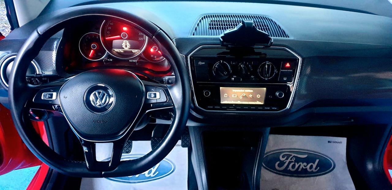 VOLKSWSWAGEN UP 1,0 BENZINA PARI NUOVO KM 19 MILA