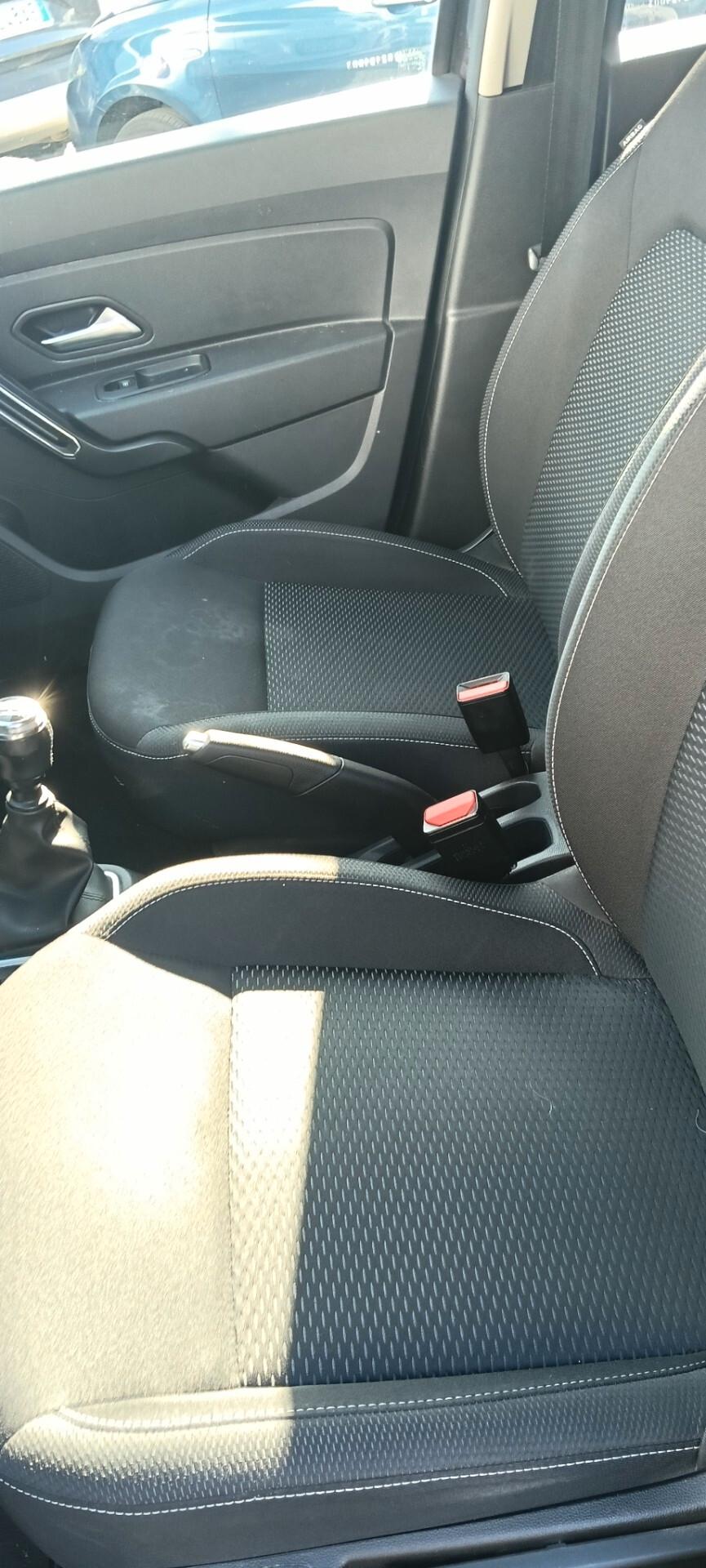 Dacia Duster 1.6 SCe GPL 4x2 Techroad