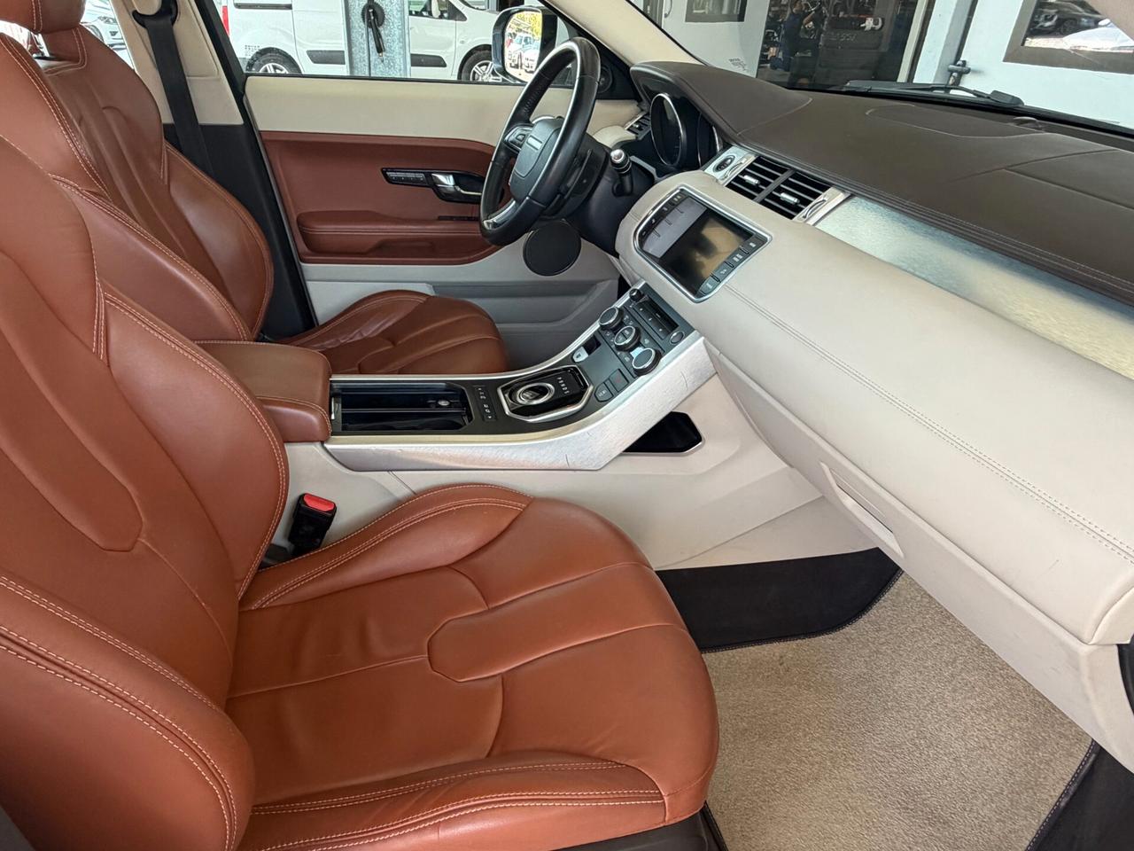 Land Rover Range Evoque 2.2 Sd4 5p. Dynamic +IVA