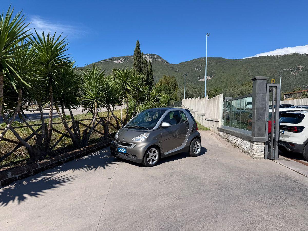 SMART - Fortwo - 1000 52 kW MHD coupÃ© passion