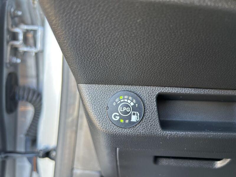 Renault Clio V 2019 1.0 tce Zen Gpl 100cv my21