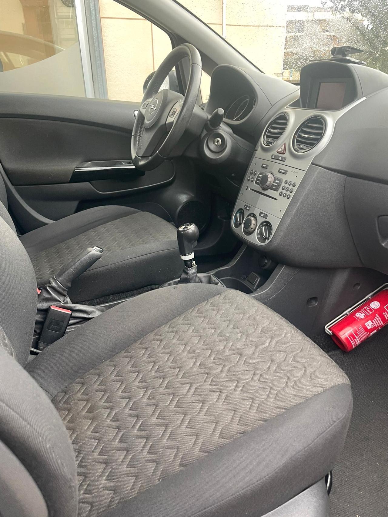 OPEL CORSA 1.3 CDTI 75CV F.AP. 5 PORTE AUTO PER NEO PATENTATI