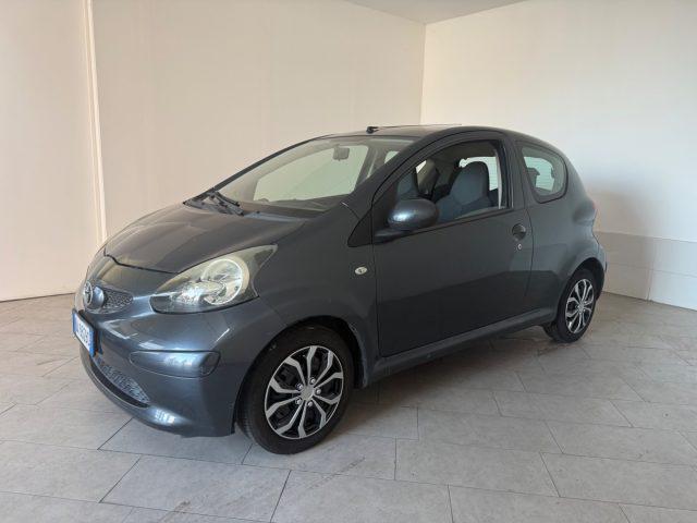 TOYOTA Aygo 1.0 12V VVT-i 3. porte Sol