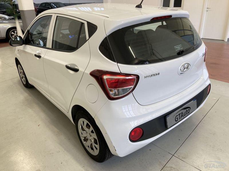 Hyundai i10 1.0 MPI Comfort adatta ai neopatentati