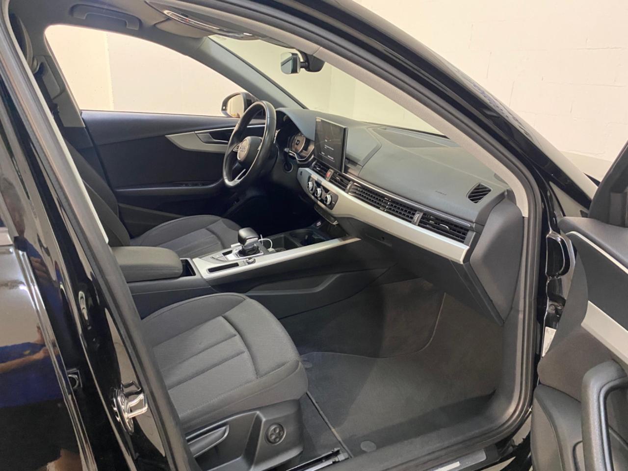 Audi A4 40 TDI quattro S tronic Business