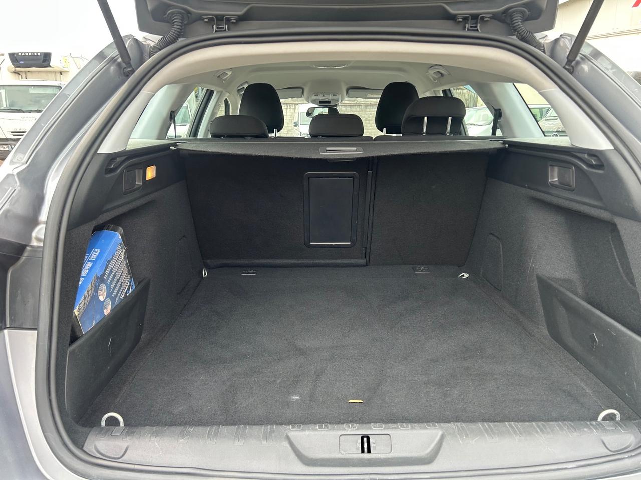 Peugeot 308 BlueHDi 120 IN ARRIVO