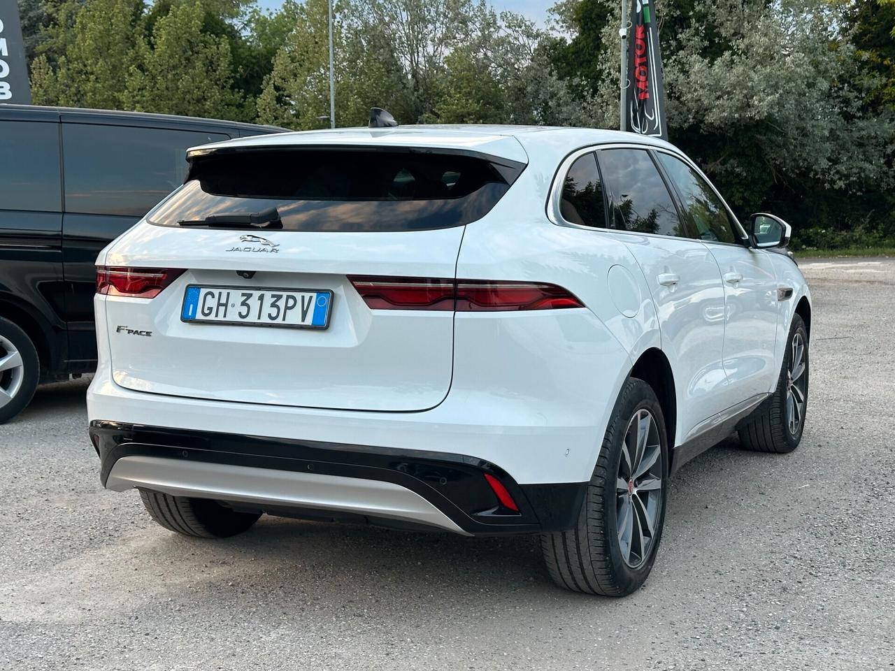 Jaguar F-Pace AUTOCARRO 4 POSTI 2.0 D 163 CV AWD aut. SE