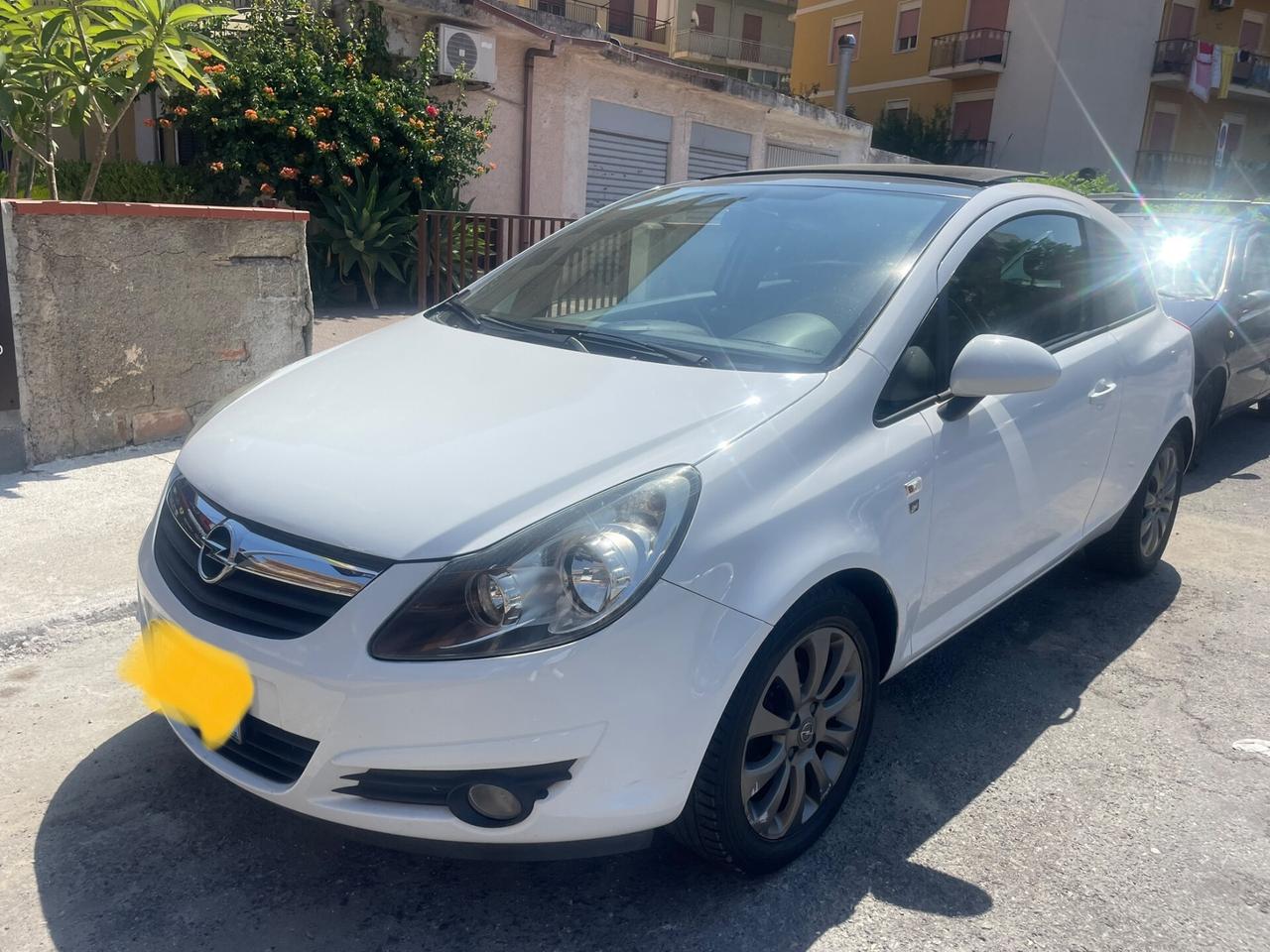 opel corsa 1.3 diesel (tetto panoramico apribile)010