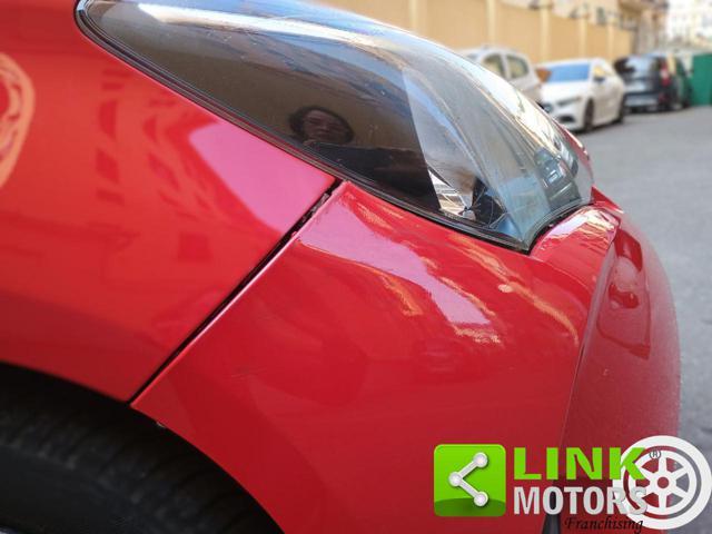 TOYOTA Yaris 1.0 5 porte Active 51 kw NEOPATENTATI