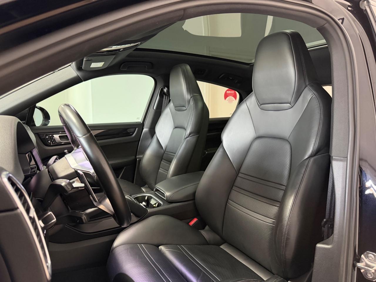 Porsche Cayenne Coupé 3.0 V6 TETTO