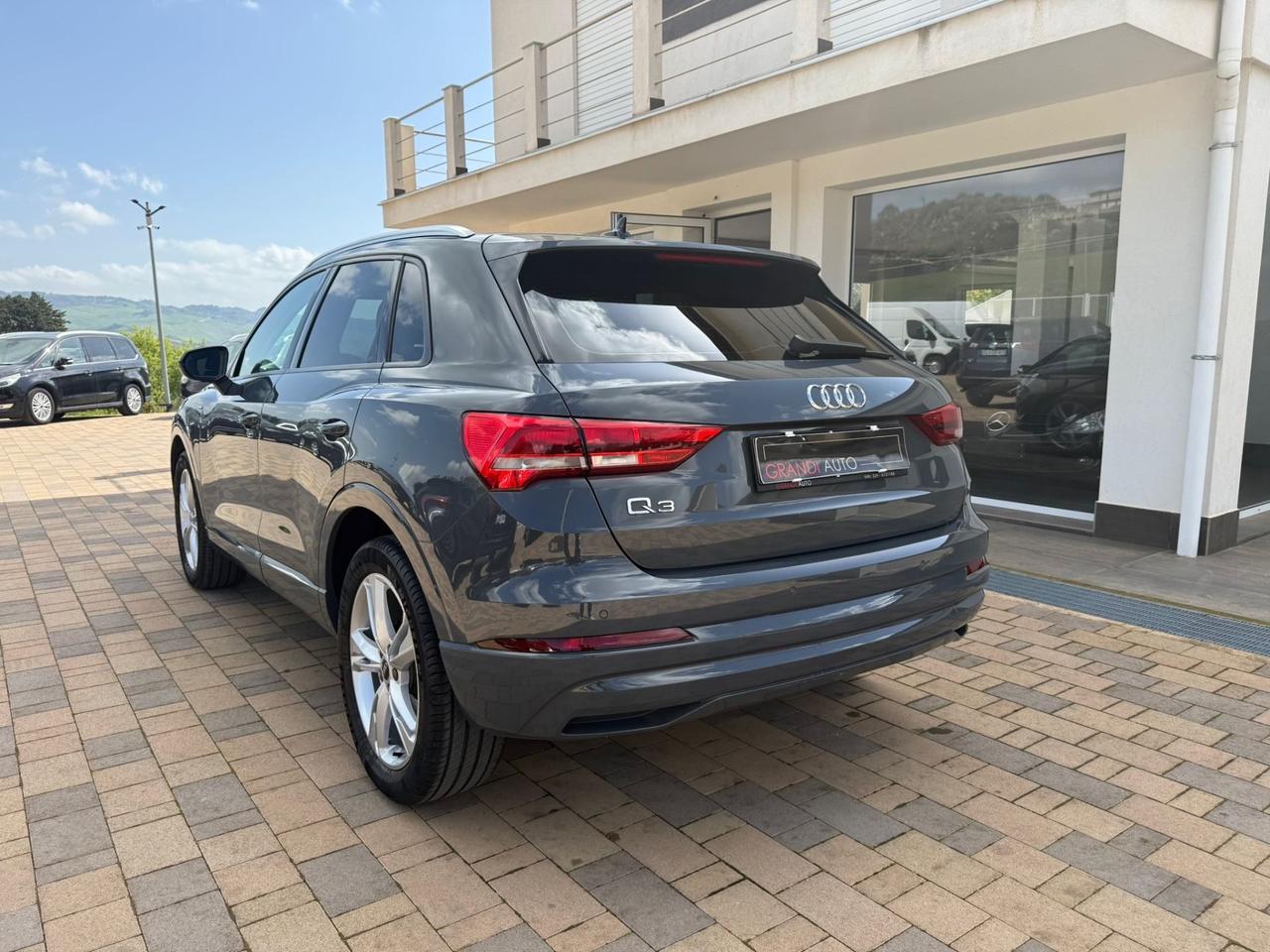 Audi Q3 35 TDI S tronic line edition