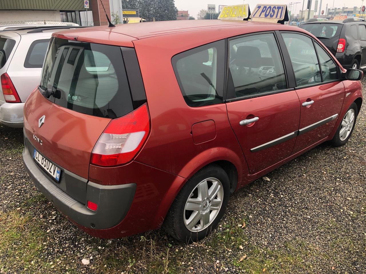Renault Scenic Scénic 1.6 16V Luxe Dynamique