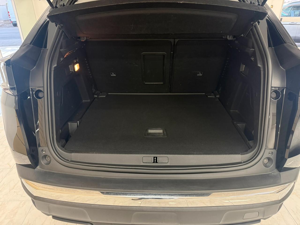 Peugeot 3008 BlueHDi 130 S&S EAT8 Allure