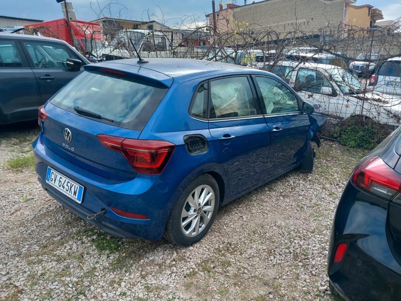 Volkswagen Polo 1.0 TSI Life SINISTRATA